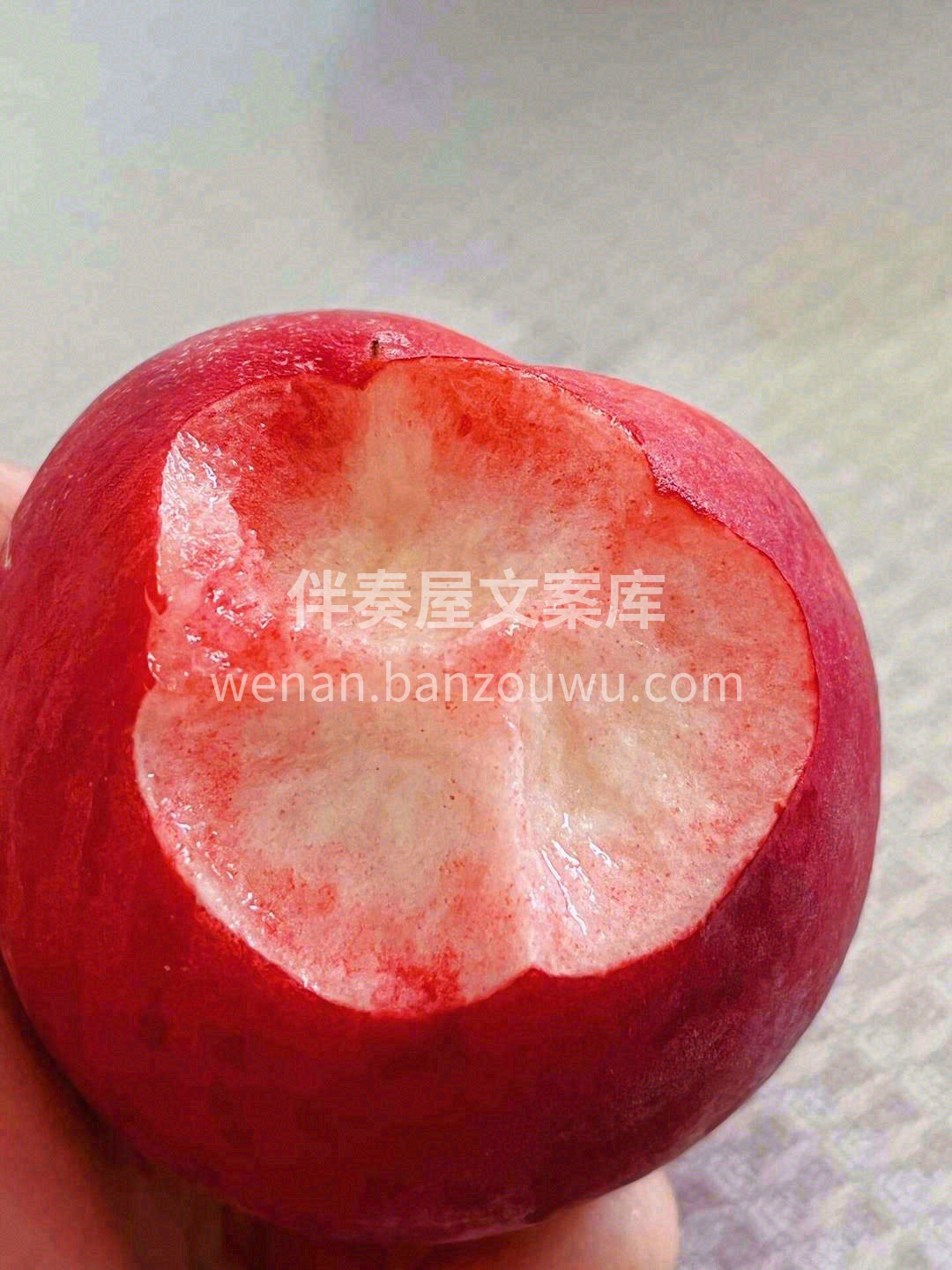一口蜜桃🍑就能感受一天的美好🎉 内心所有 配图1