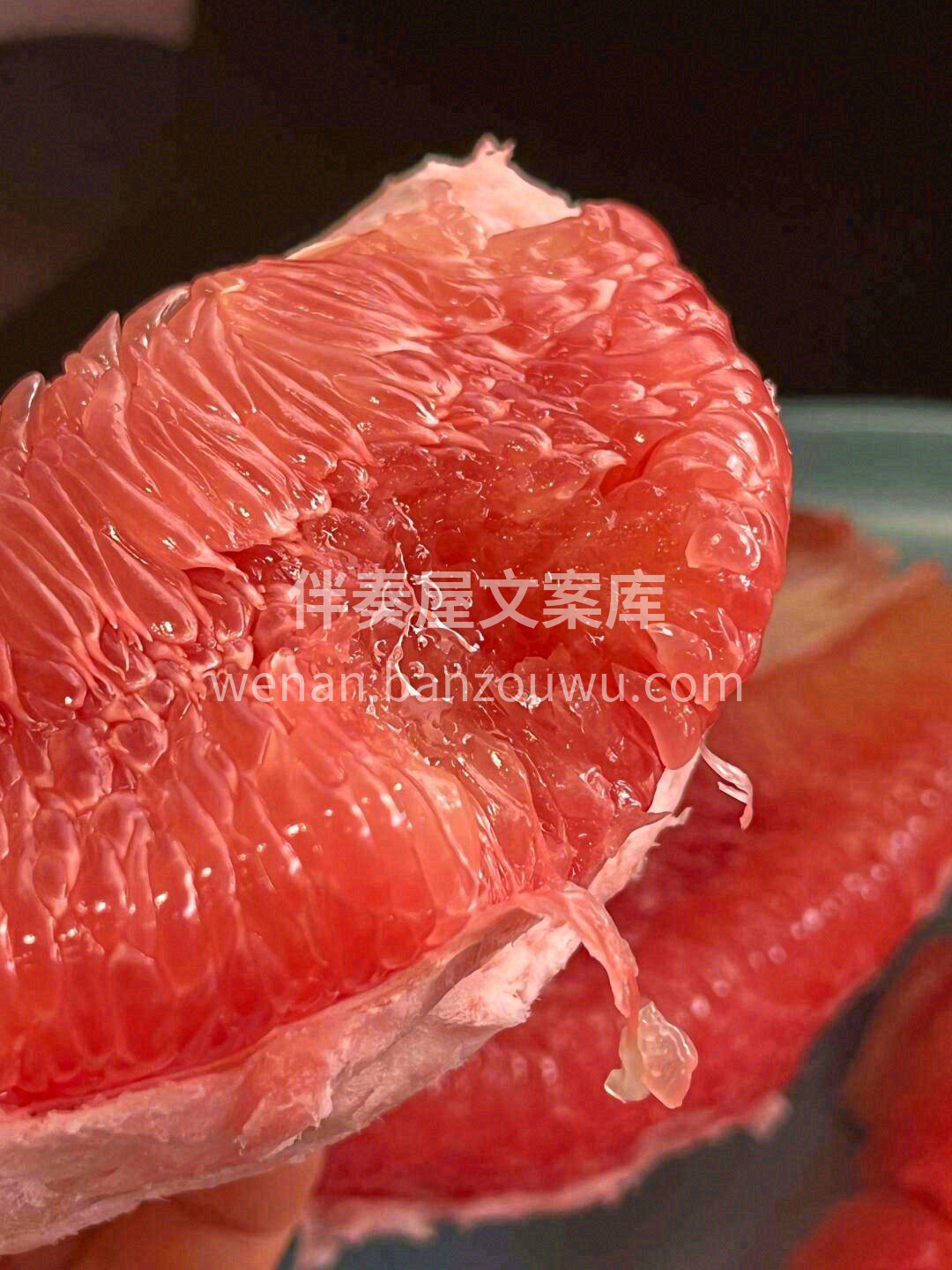 🍁秋天收获双倍快乐😊💃 喜欢吃的水果零食都在这个季节 🍊🍇🍎 配图6