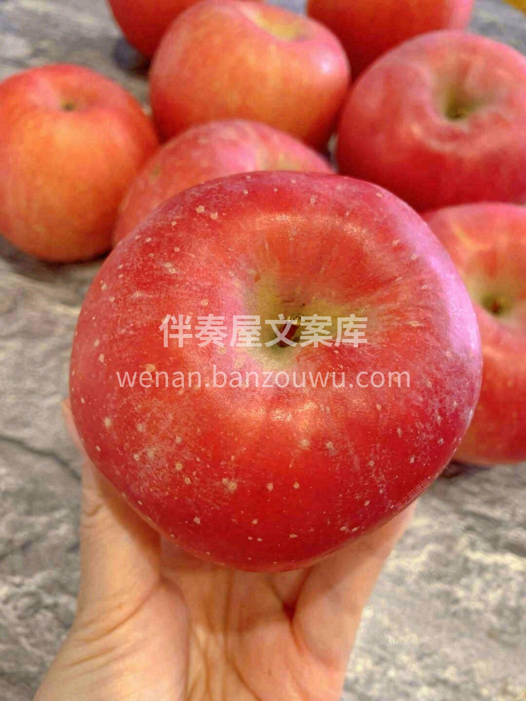 🍎红富士苹果！🍎 红艳饱满看着就想咬一口 配图2