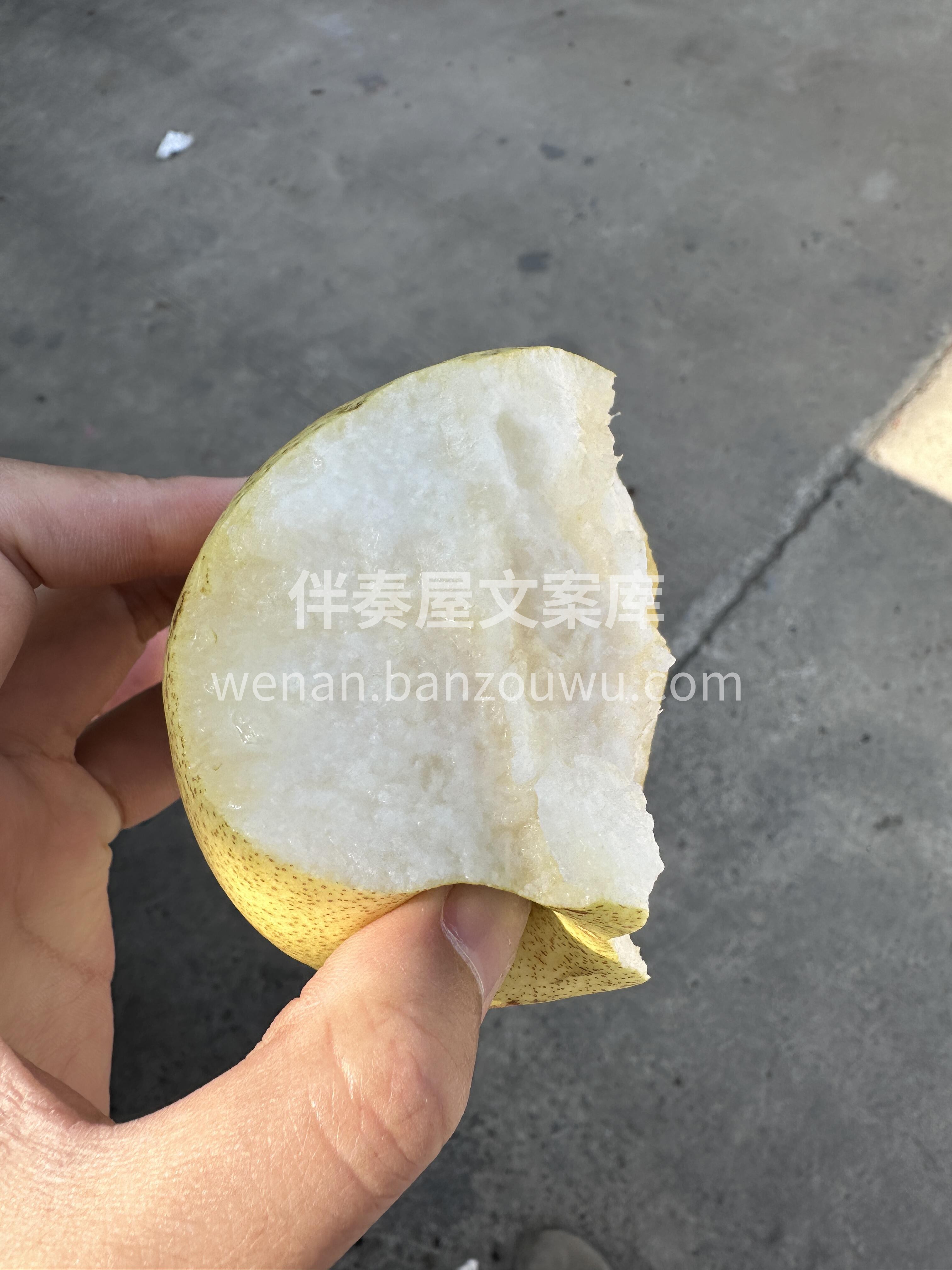 🍐砀山酥梨脆甜多汁！ 果肉清脆细嫩，汁水 配图2
