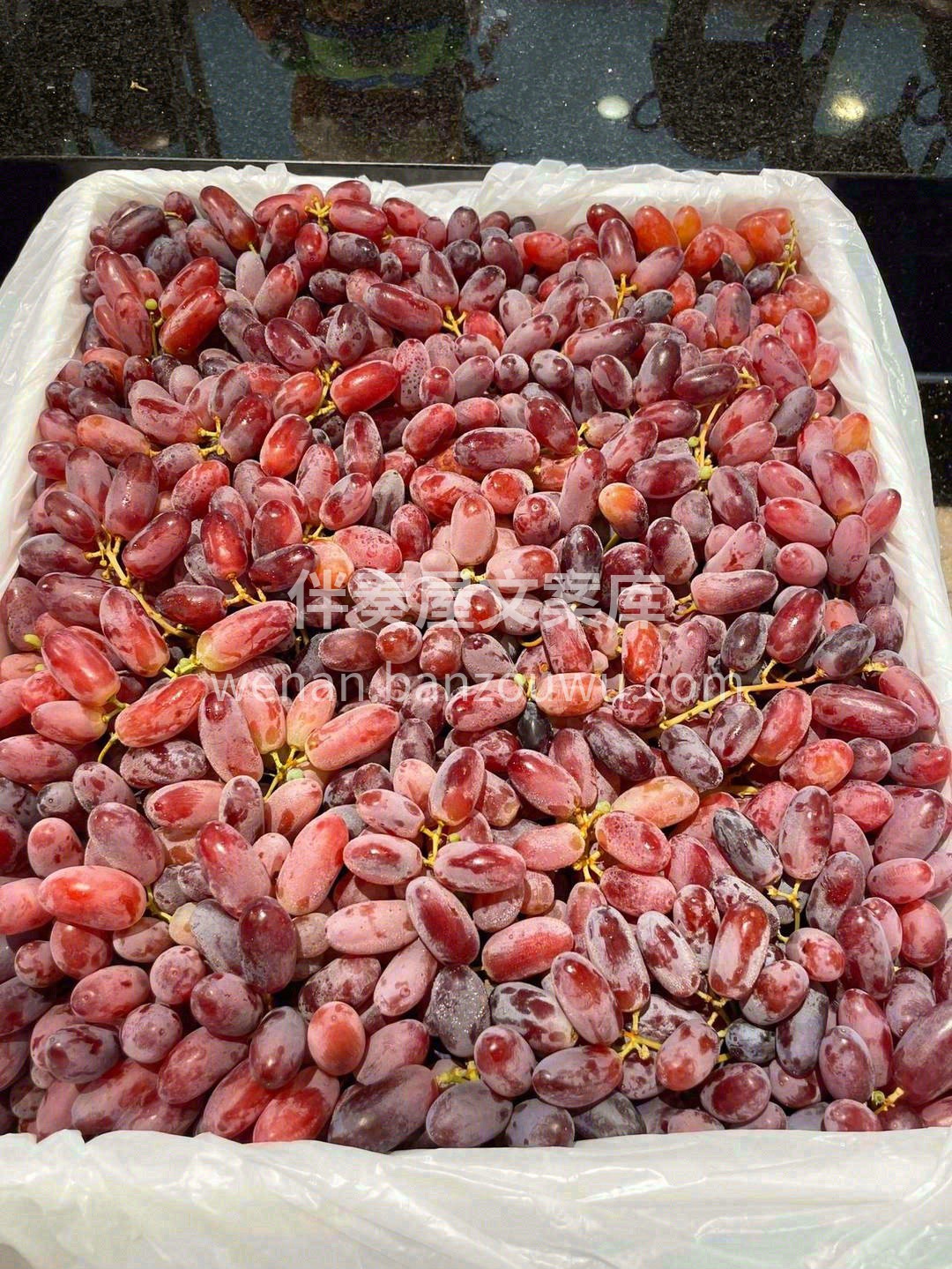 🍇肉质硬脆，捏在手里触感就很明显 水果刀 配图3