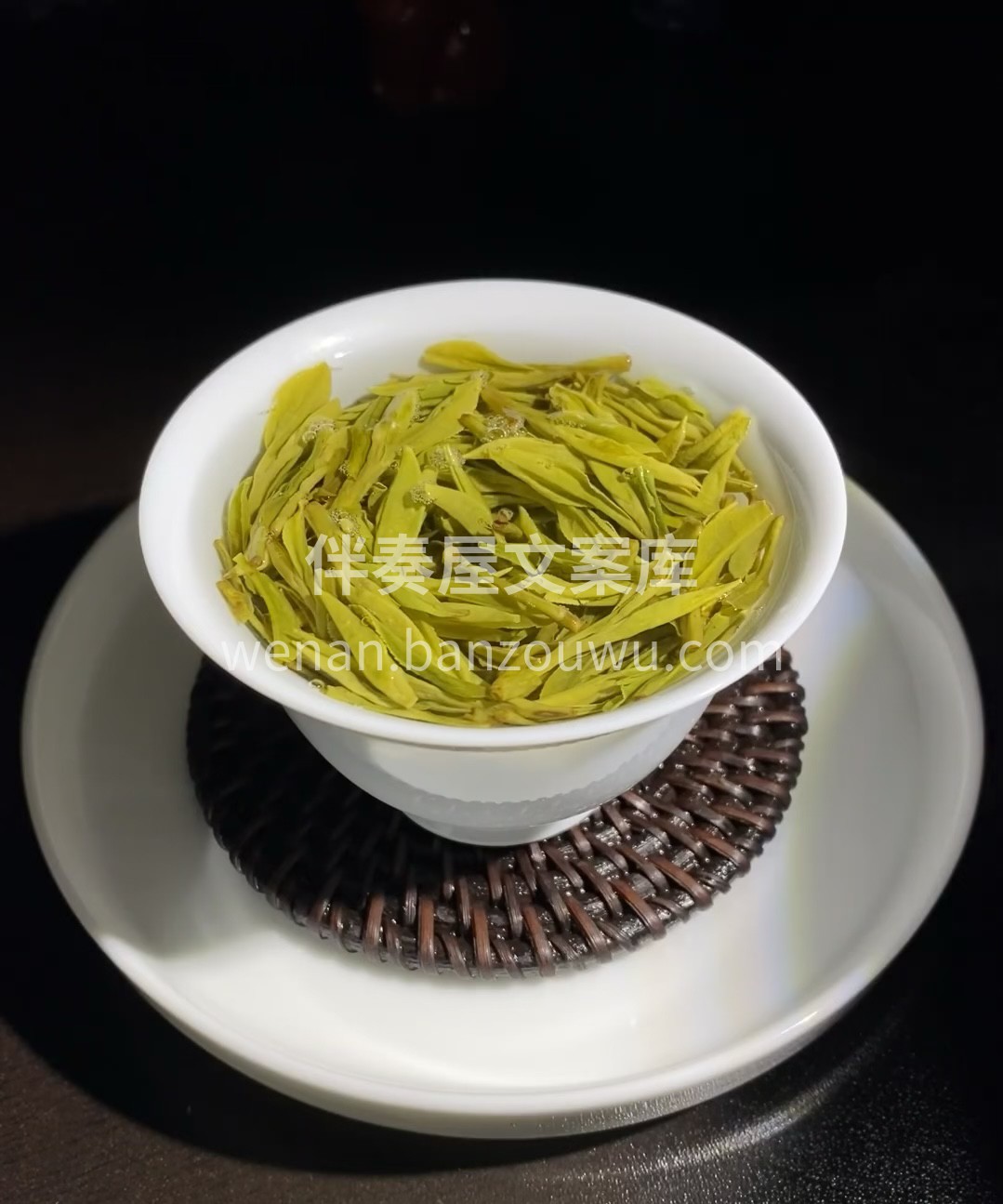 西湖龙井 干茶豆香浓郁带一丝丝兰花香，温 配图2