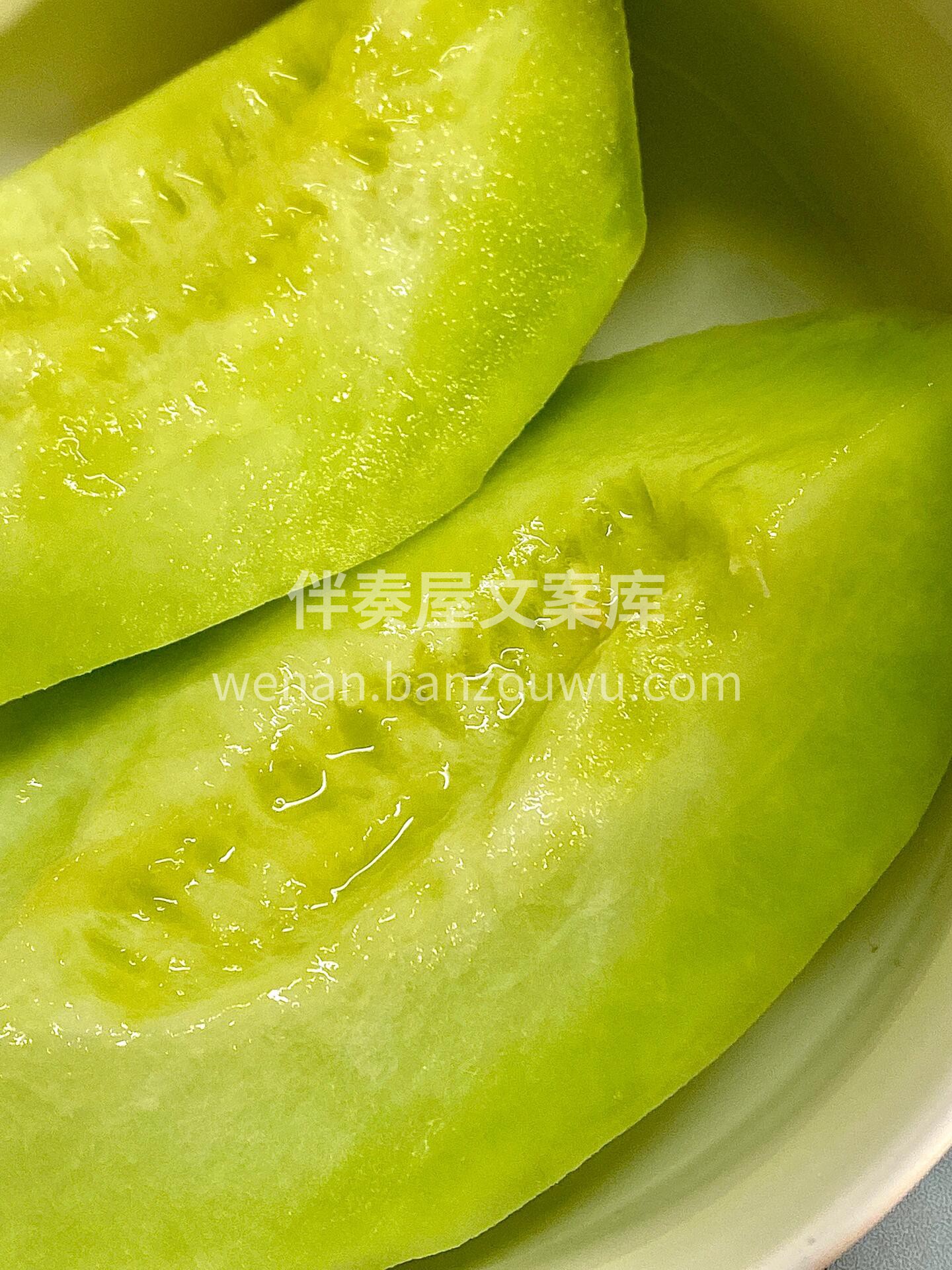 每天好心情，水果不能停😋 玉菇甜瓜🍈，皮 配图2