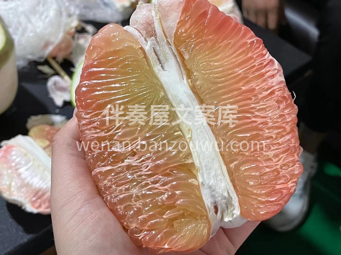 越南翡翠金柚 这款柚子，你一旦吃过 就一 配图2