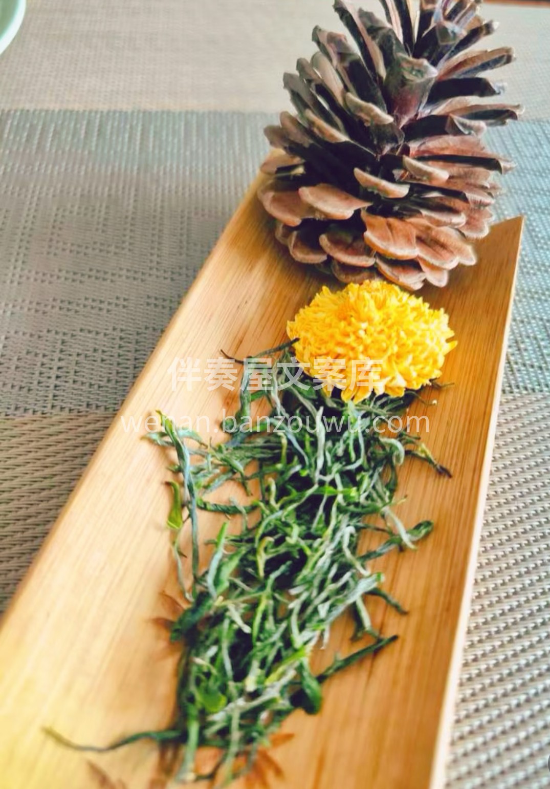 午后得闲，泡一杯庐山云雾。看芽叶在水中舒 配图2