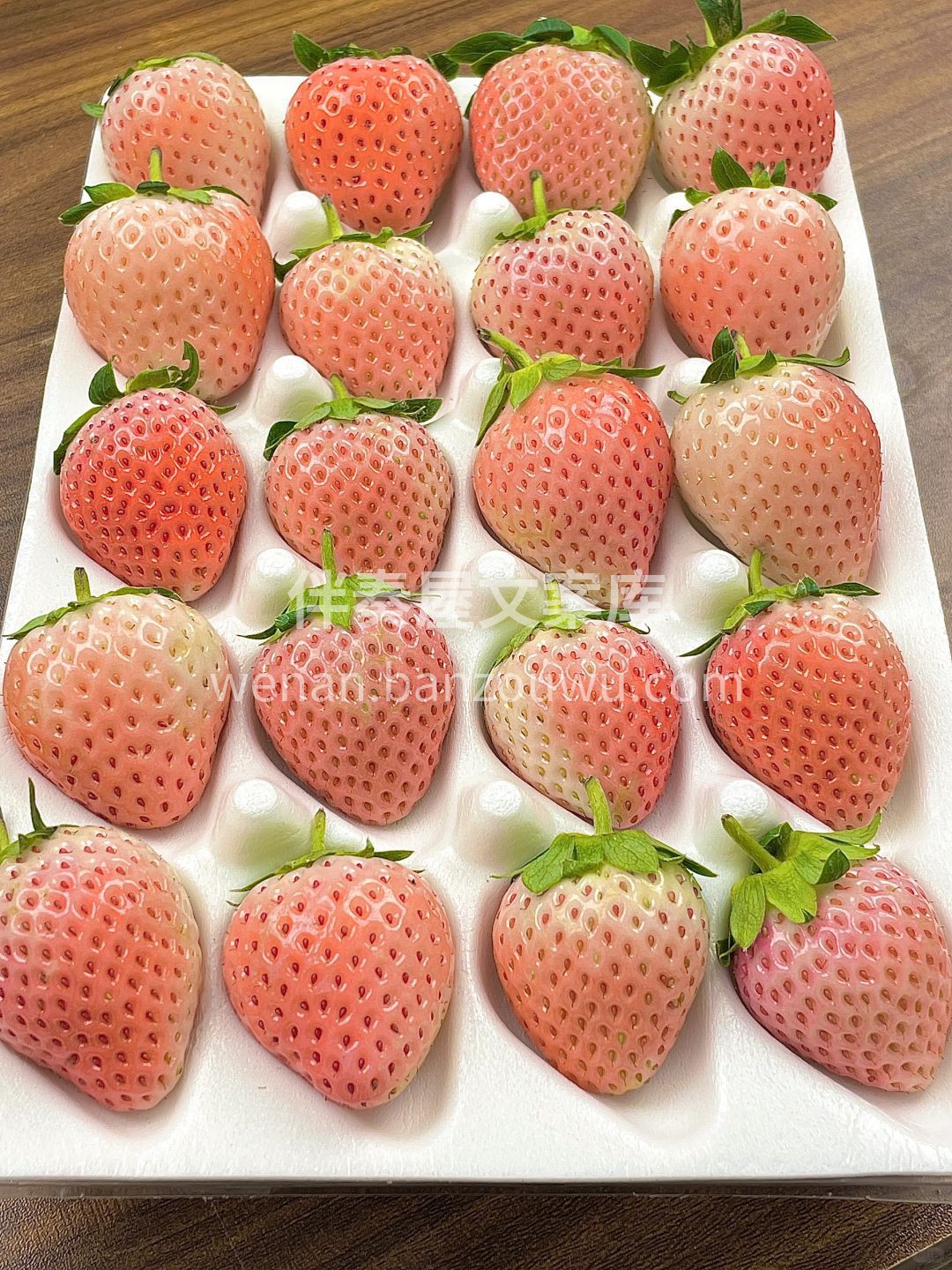 🍓【莓好收官！小白草莓甜上天】 粉嫩果皮 配图2