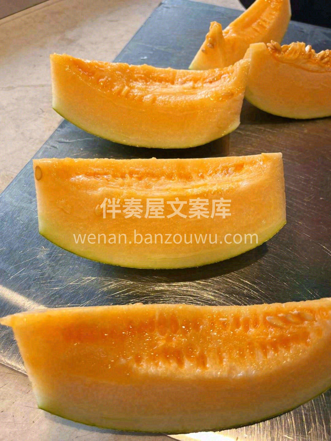山河辽阔，人间烟火😋 一口甜蜜的哈密瓜🍈 配图3