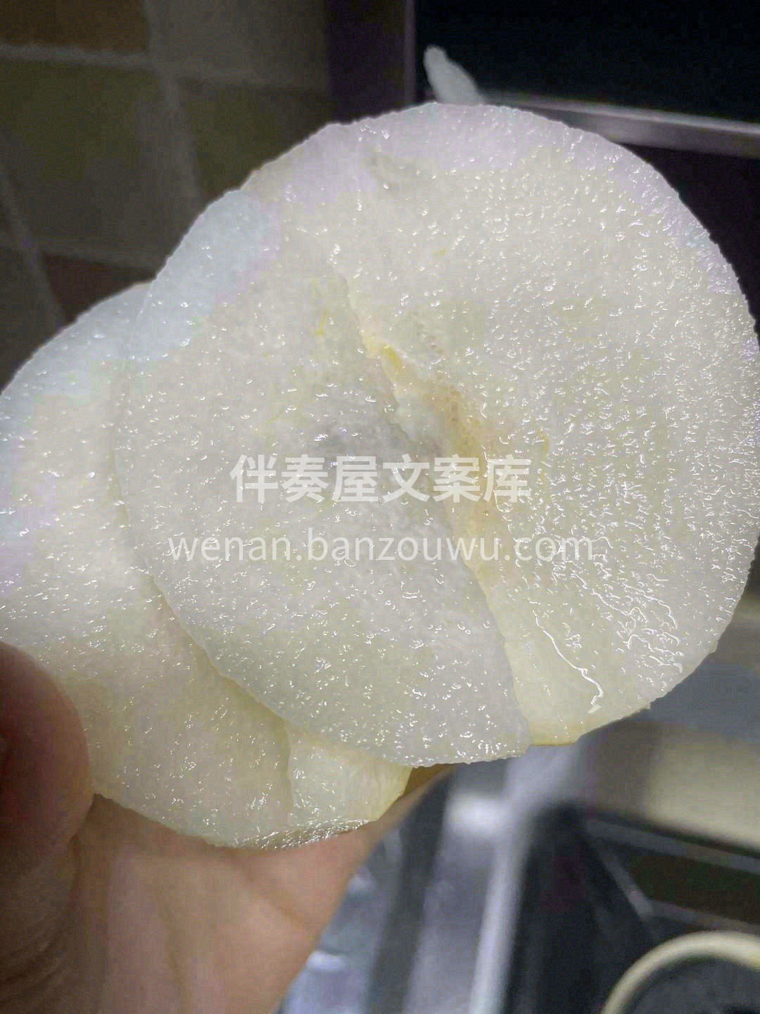 难怪被称为“加了冰糖的矿泉水”⛲ 咬一口 配图1