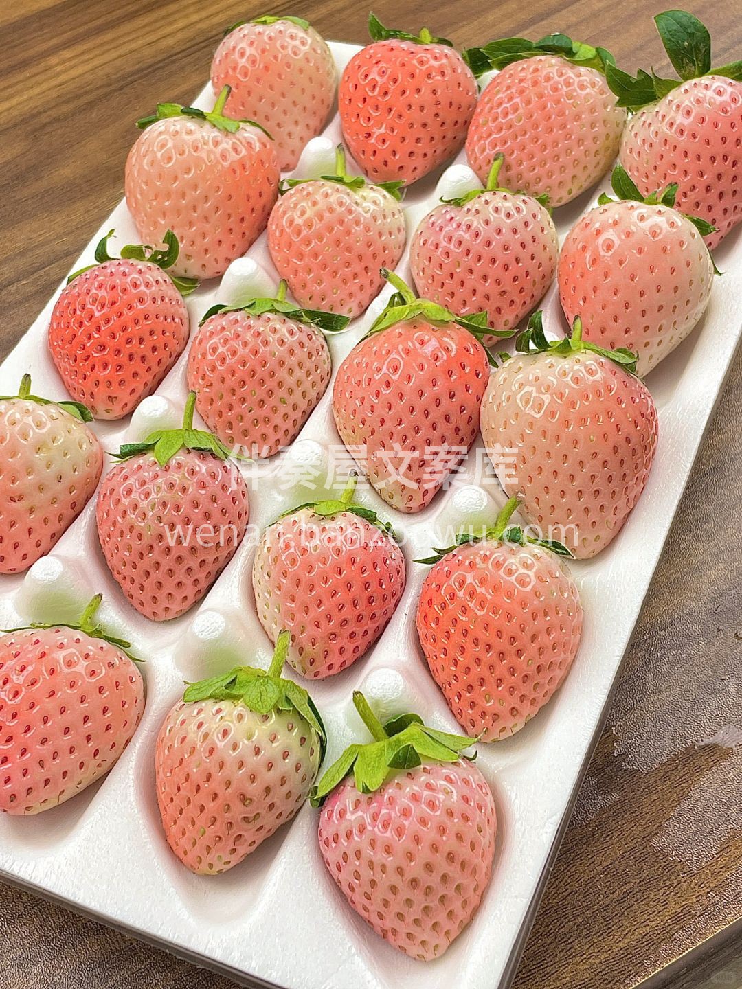 🍓【莓好收官！小白草莓甜上天】 粉嫩果皮 配图3