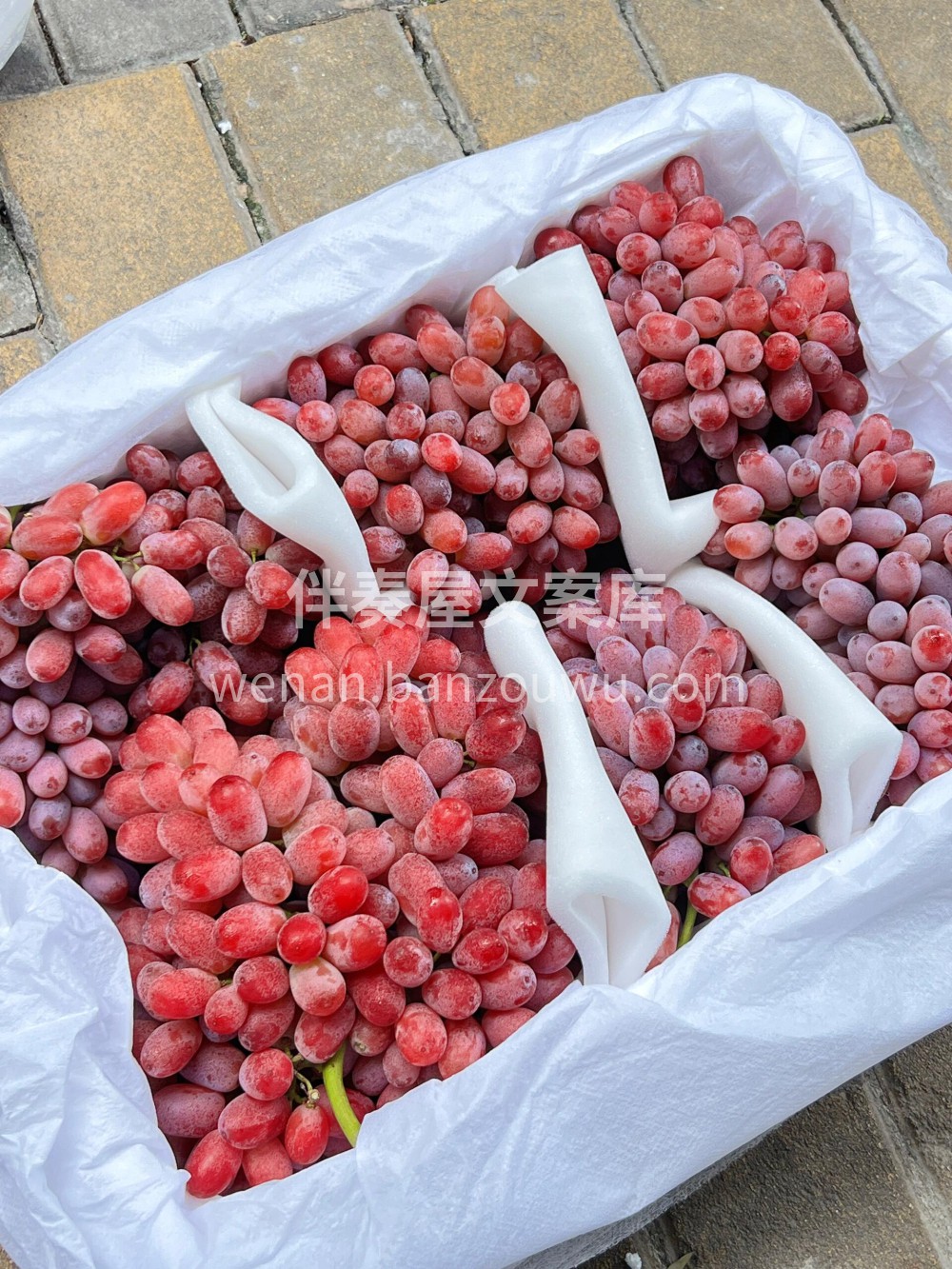 无籽红提🍇超级无敌新鲜🌿脆脆甜甜小宝宝的 配图2