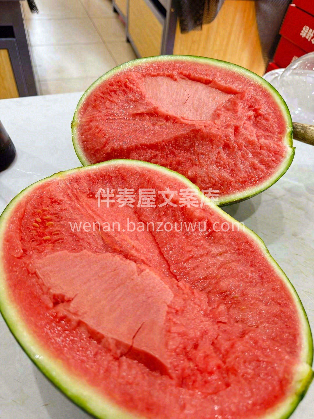 4k西瓜，惊艳😍，清脆多汁💦 入口后，爽