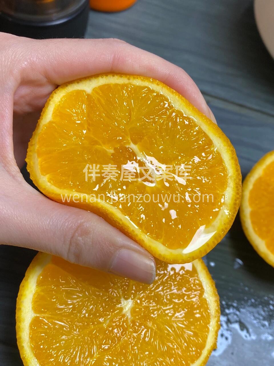 🍊美味正当季～ #带叶伦晚橙 🍊 这款真 配图1