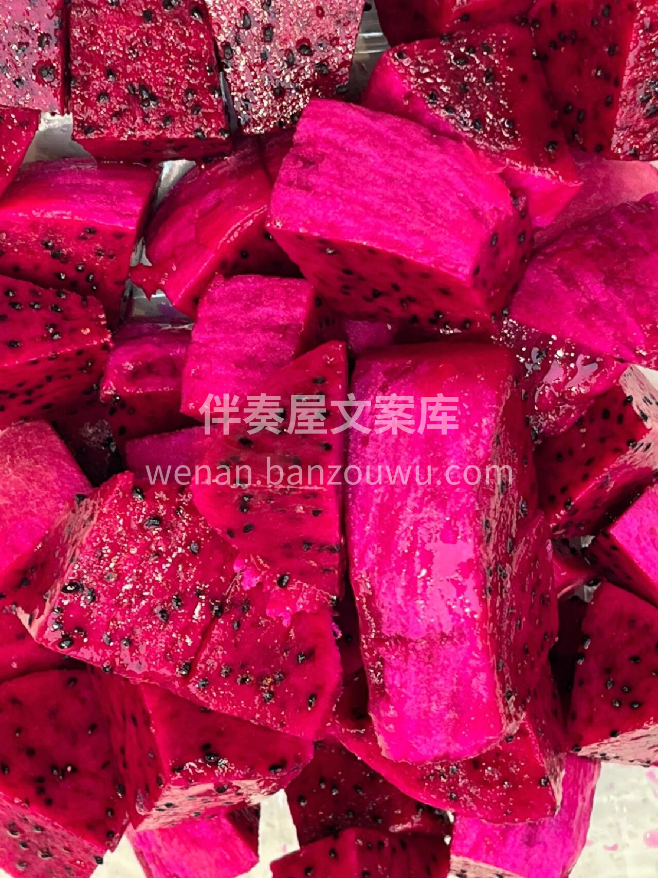 👉红心火龙果继续上新🔥 色泽诱人😍，口感 配图3