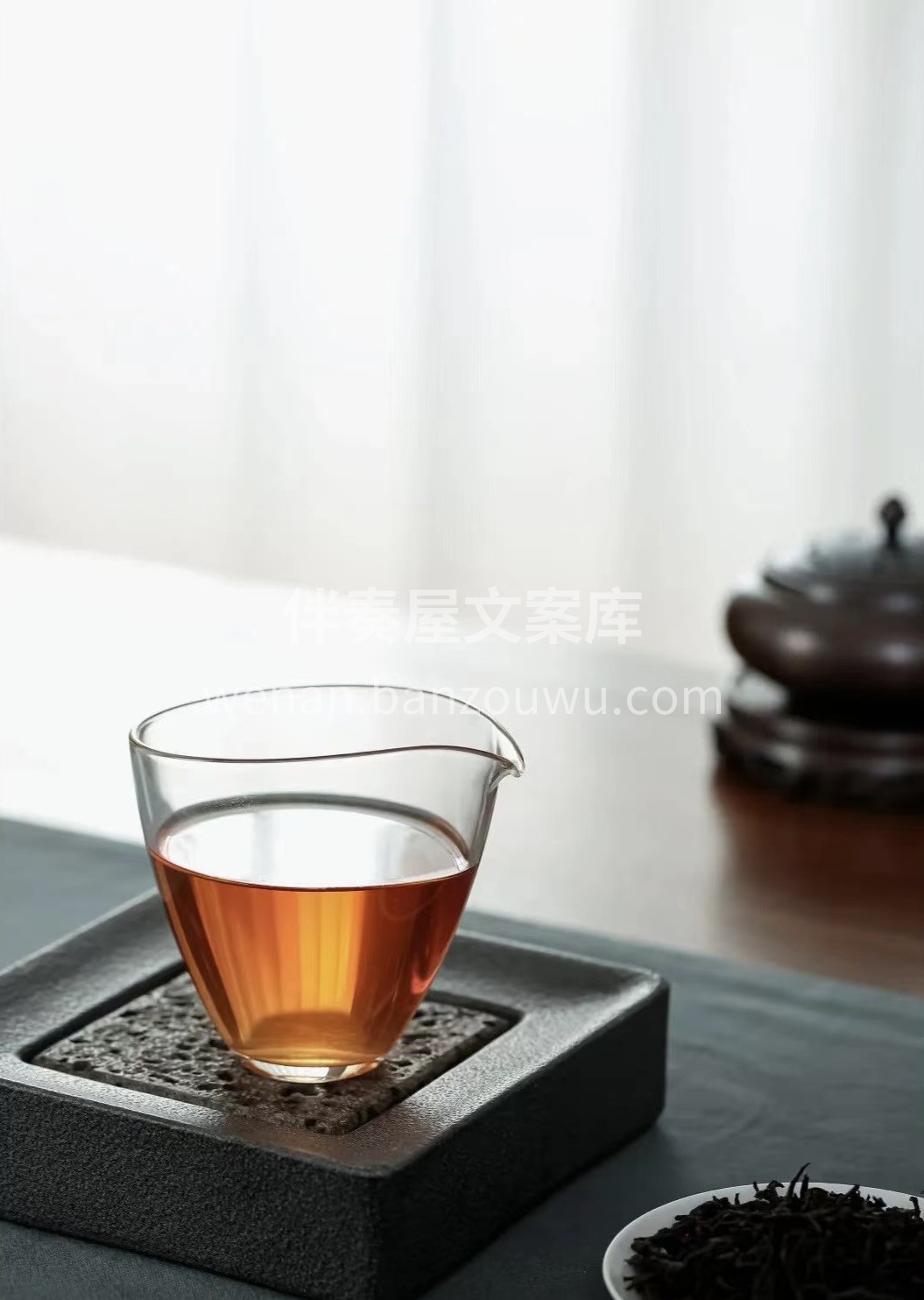 红茶的制作工艺包括萎凋、揉捻、发酵和干燥 配图3