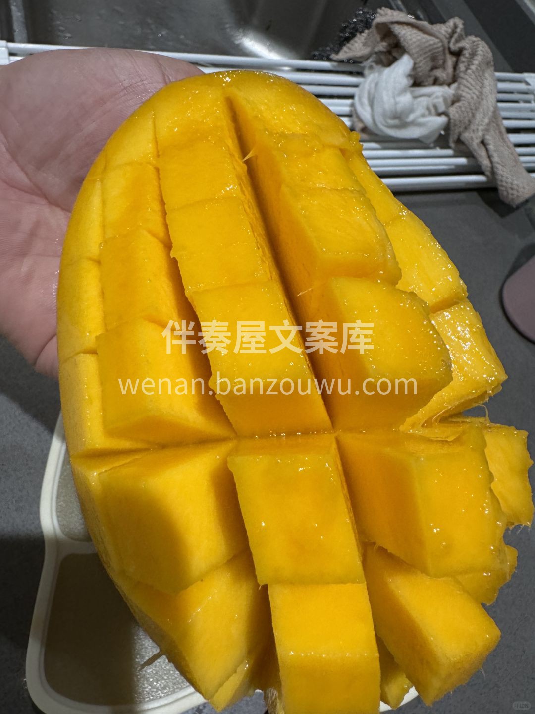 🥭 水仙芒果熟了，果香炸到全屋 一剥开就 配图2