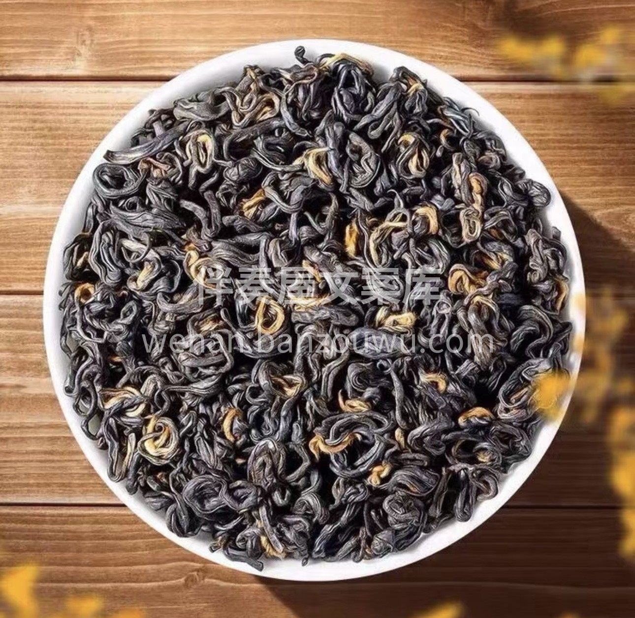祁门红茶不仅适合清饮以领略其特殊的香味， 配图2