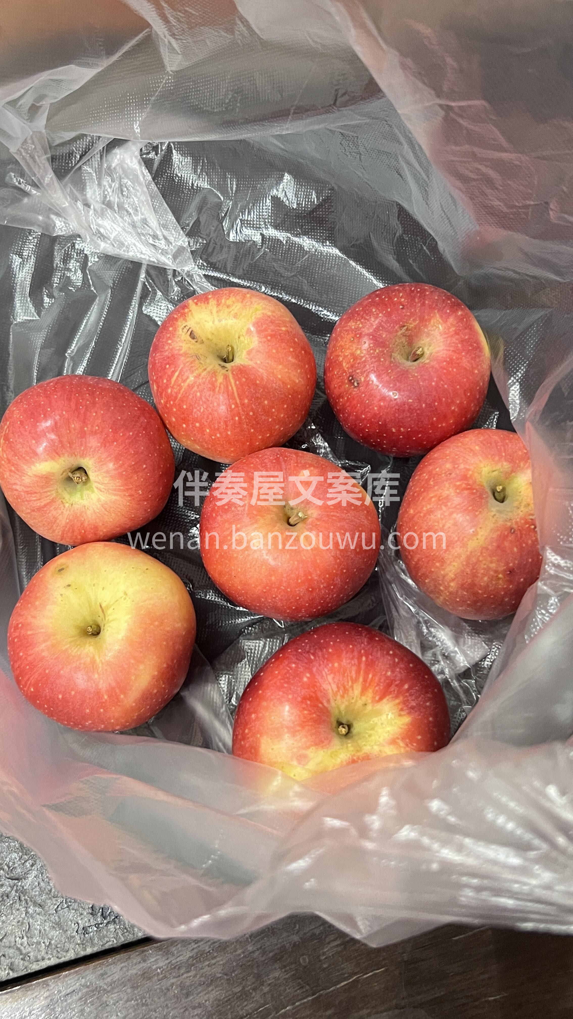 🍎嘎啦苹果清脆爽口！ 果肉多汁，酸甜平衡 配图2