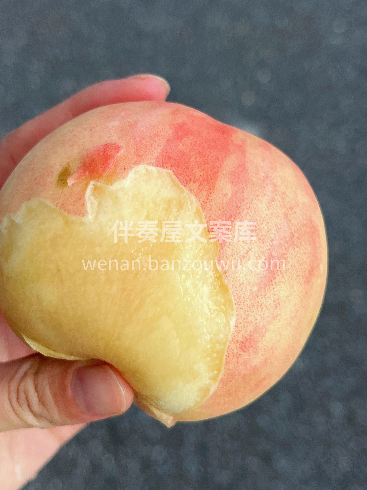 正宗阳山水蜜桃🍑 鲜美多汁，桃你欢心💗  配图1