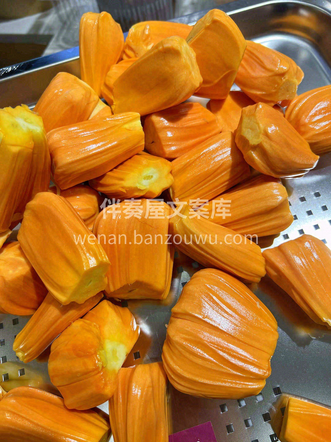 果肉宛如一粒粒花蕾🌼，红灿灿的浓香四溢💛 配图2
