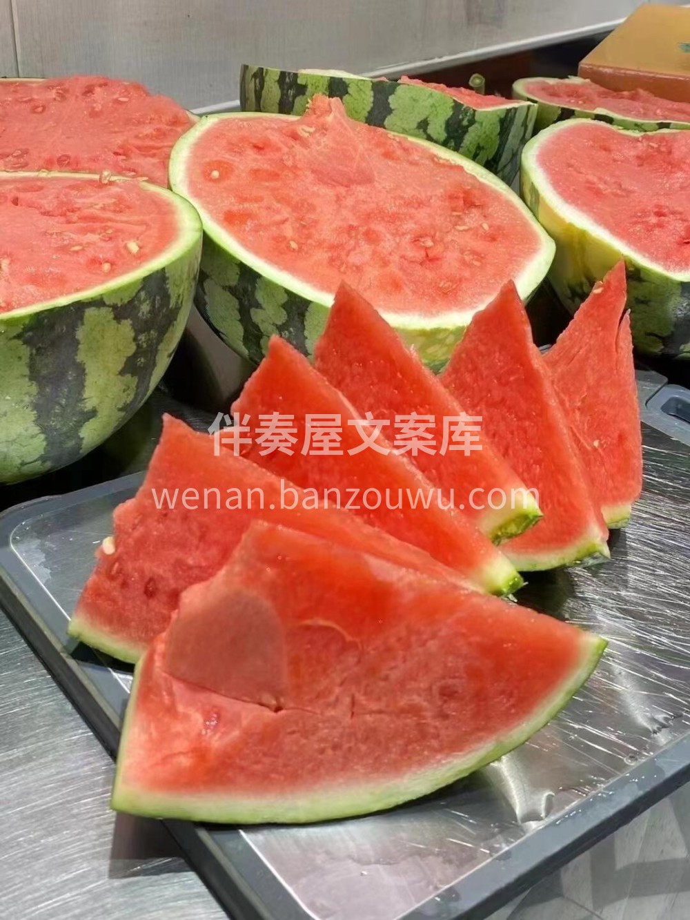 夏天的标配就是西瓜🍉🥵🥵坐着不动都在流汗 配图2