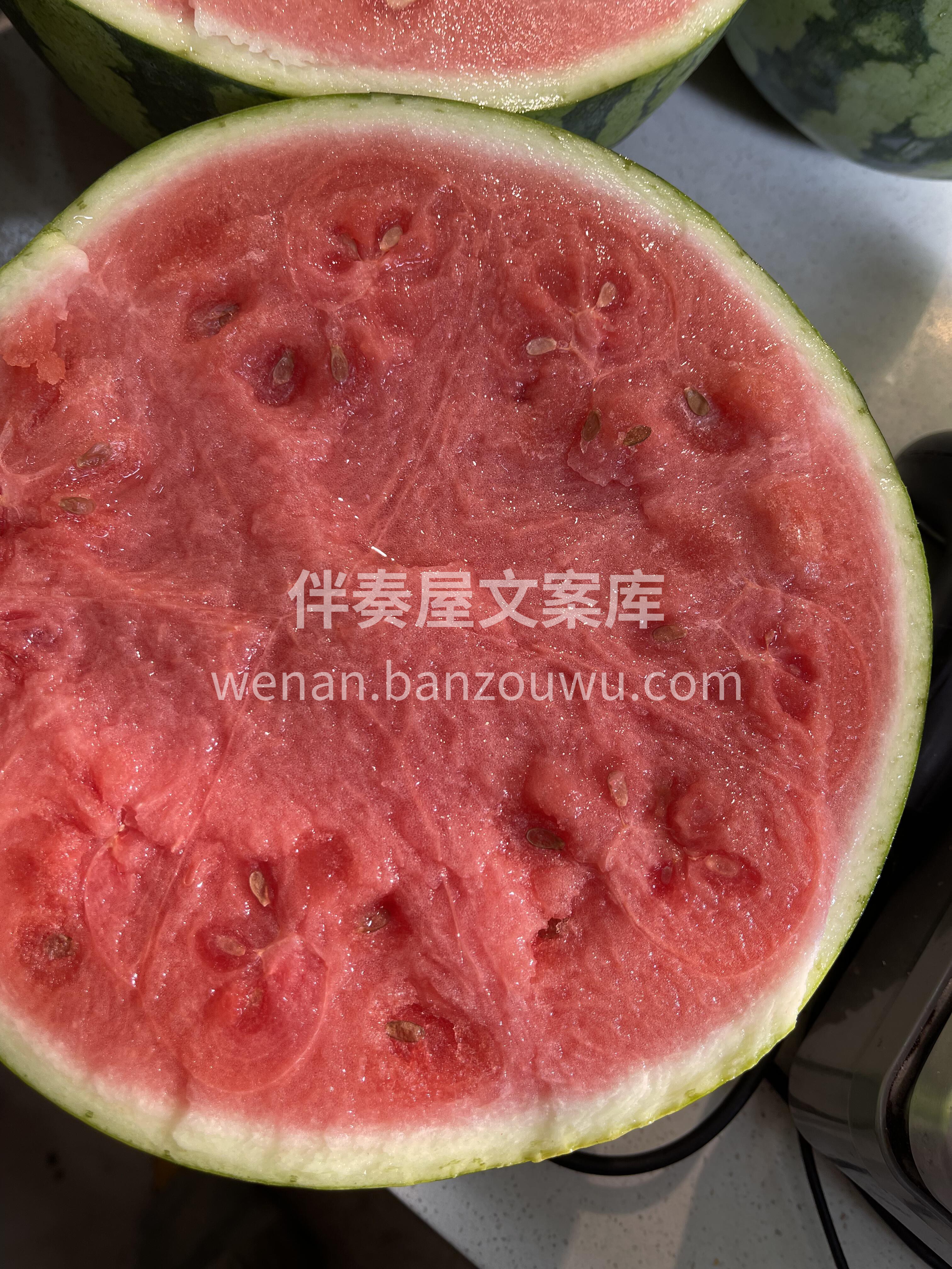 🍉 麒麟西瓜！ 翠绿条纹超好看🎨 一刀下 配图1