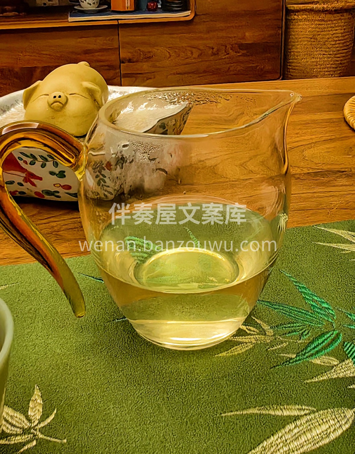 西湖龙井 明前嫩芽凝翠，汤色清透回甘绵长 配图3
