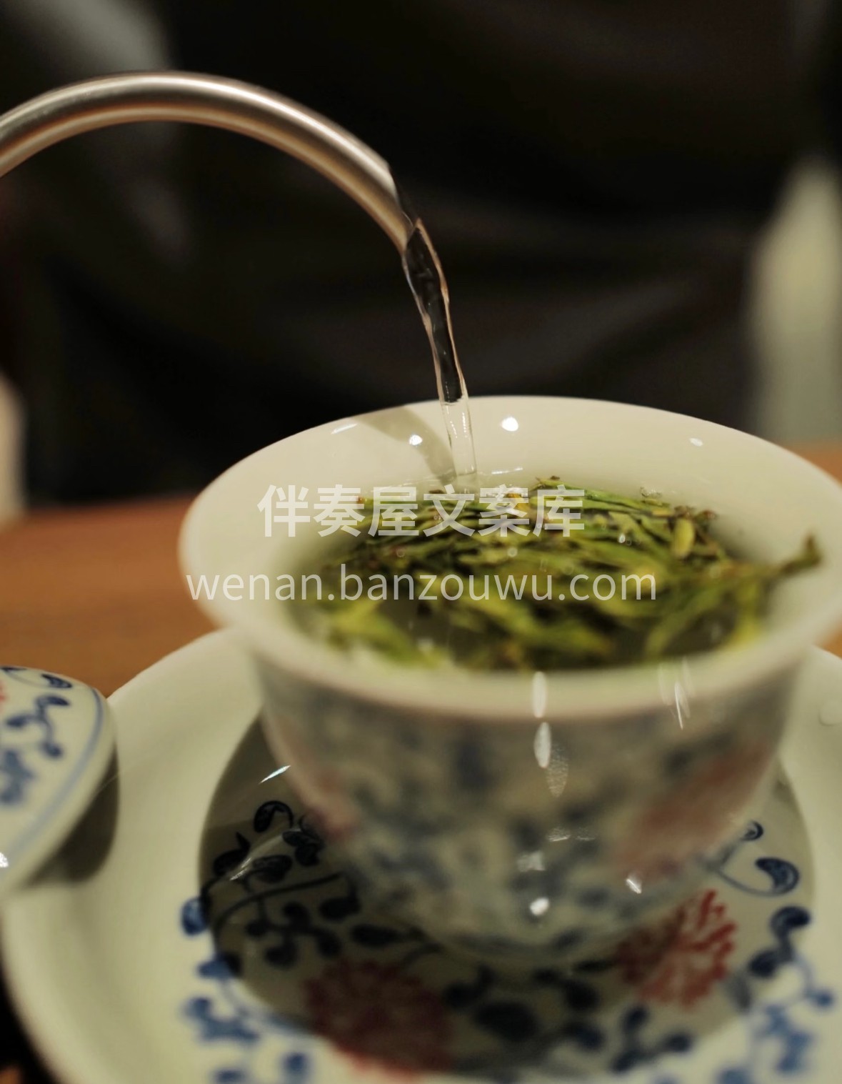 🌿 明前龙井｜春山晓露润新芽，一芽一叶摘 配图2