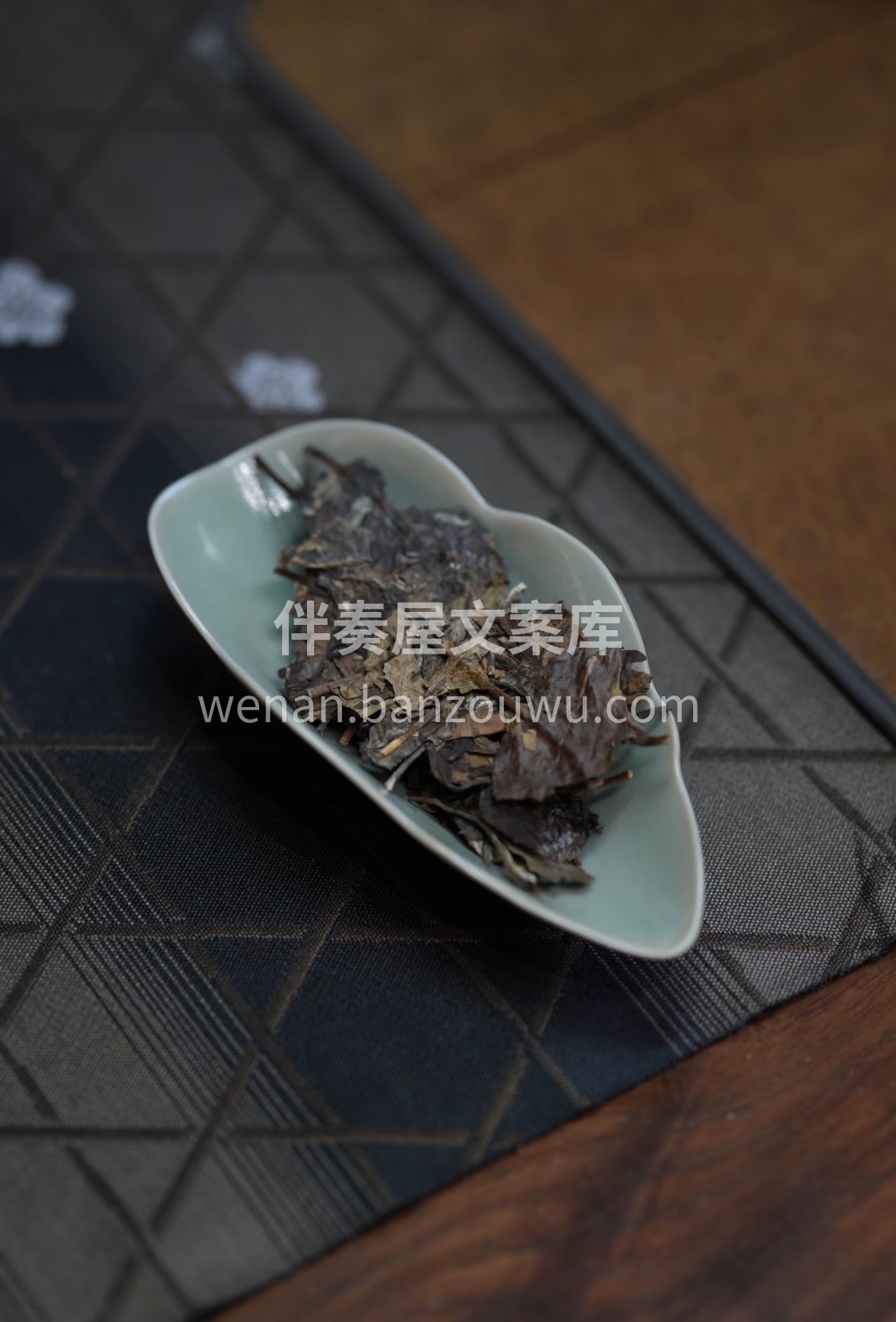 春天的美好，是风轻云淡，手边有茶，寿眉温 配图1