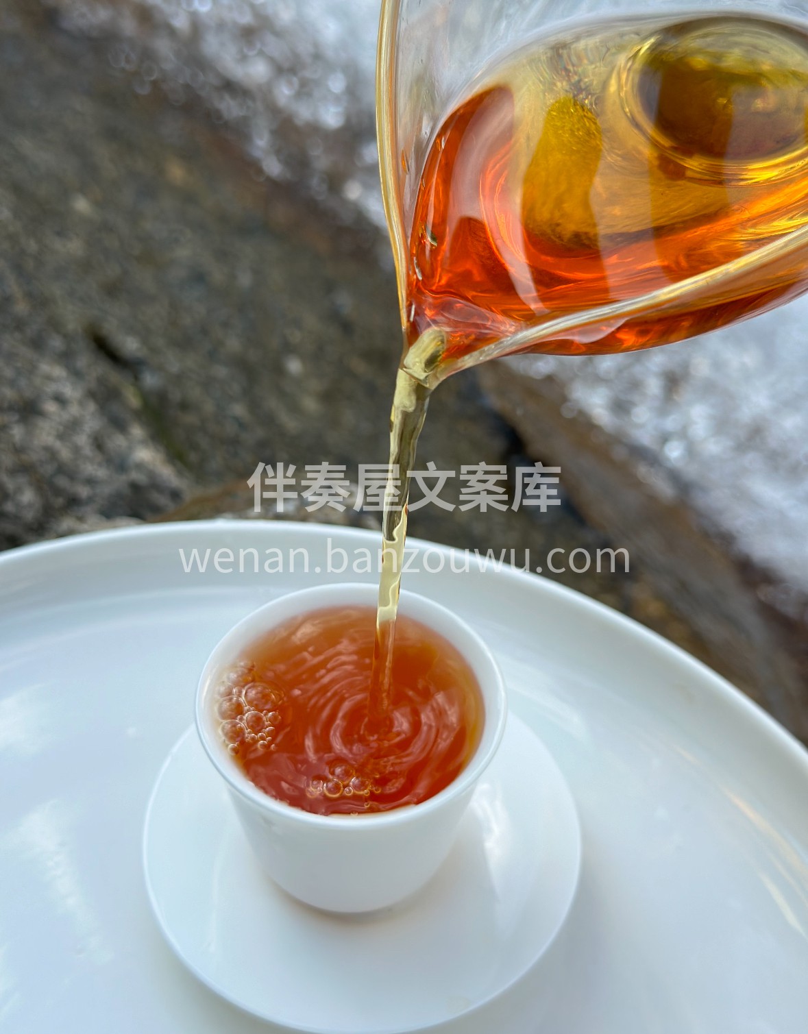从老茶树摘下的时光，在陶罐里酿成温柔。沸 配图3