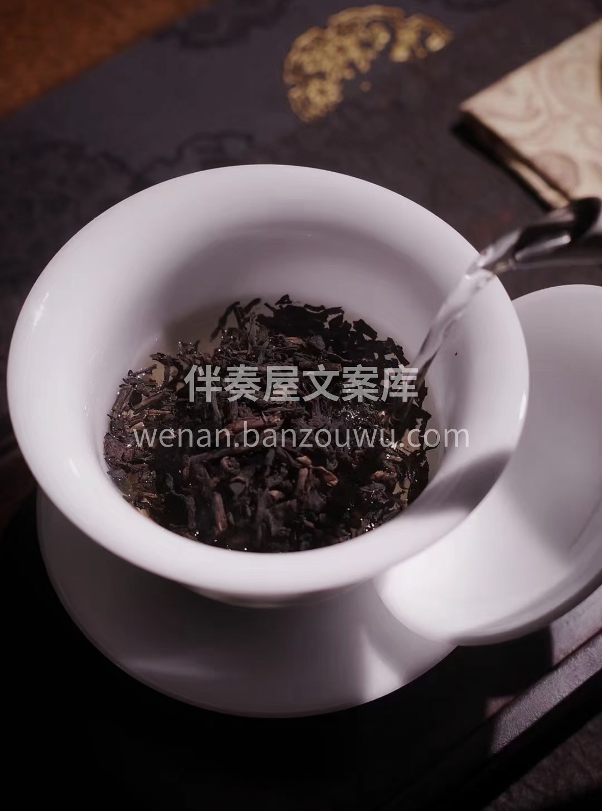 岁启新章，以茶为礼。🎁梧州陈年六堡茶携“ 配图1