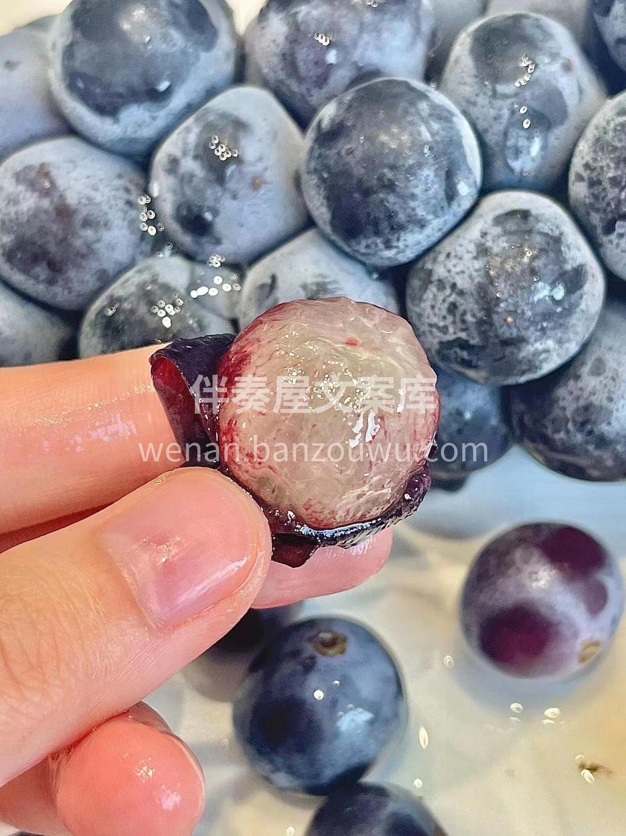 每咬一口，充满果糖的甜汁水就爆开一次💥， 配图1