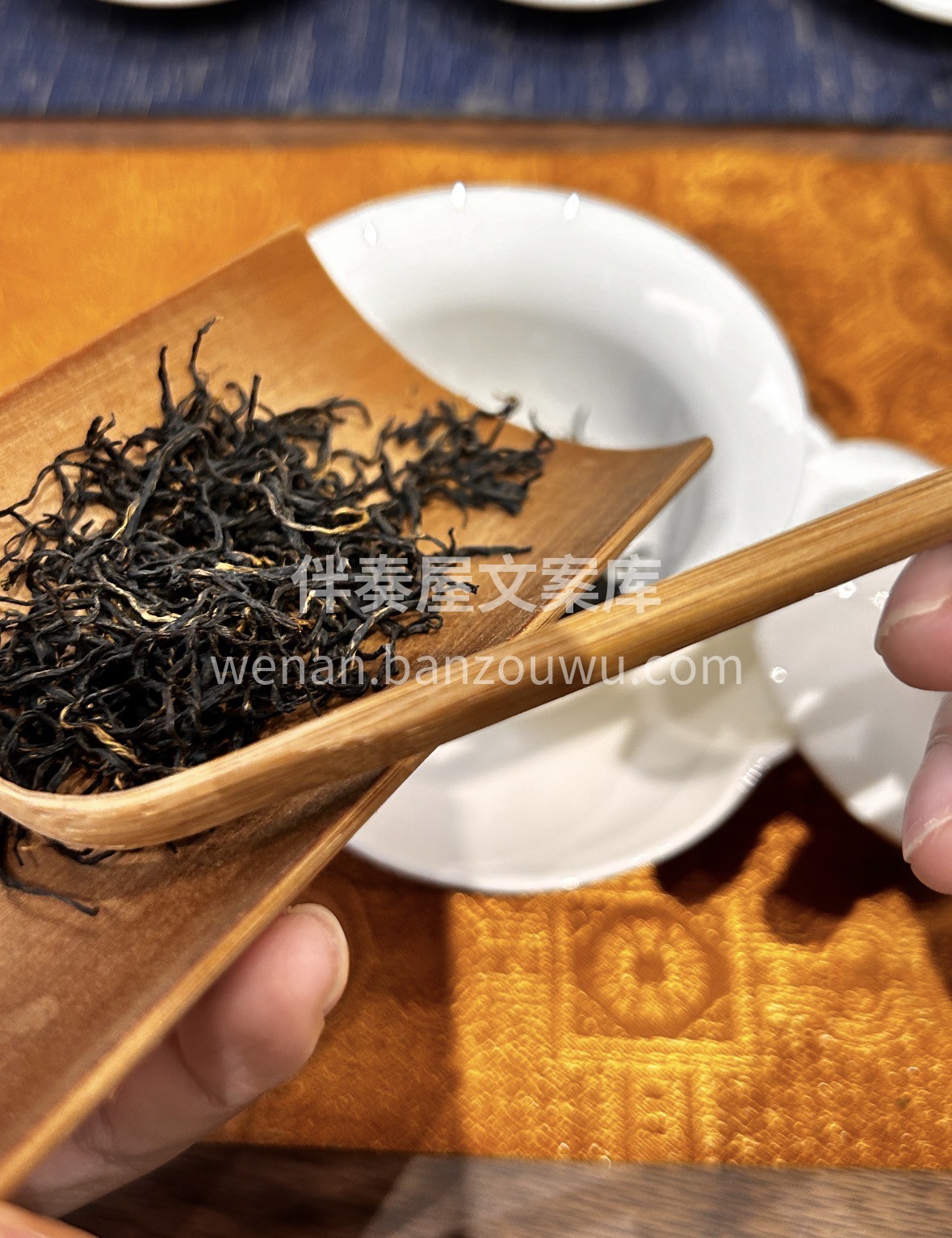 千年茶脉凝珍味，头采嫩芽制佳茗。非遗工艺 配图2