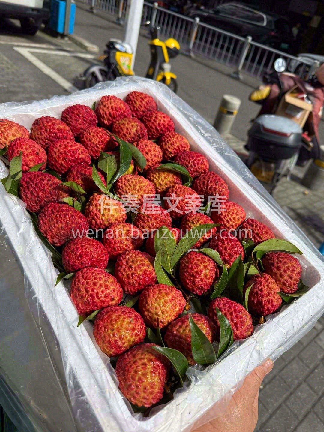 超厚实的果肉biu地蹦出💥 鲜嫩多汁令人 配图2