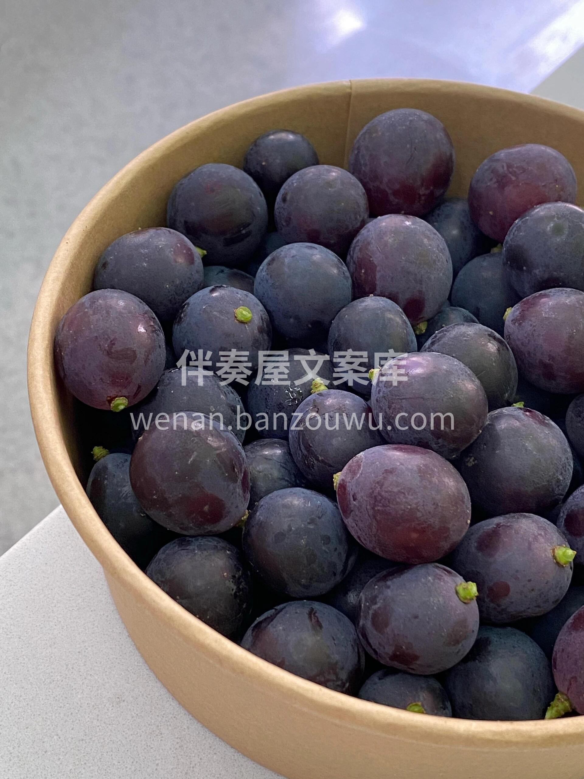 🍇巨峰葡萄来袭！ 颗颗饱满圆润，汁水多到 配图3