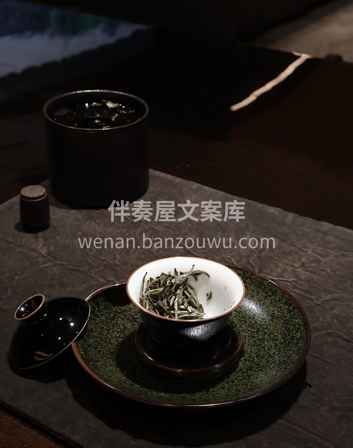 藏一味时光馈赠的清甜，福鼎白茶悄然陈化。 配图2