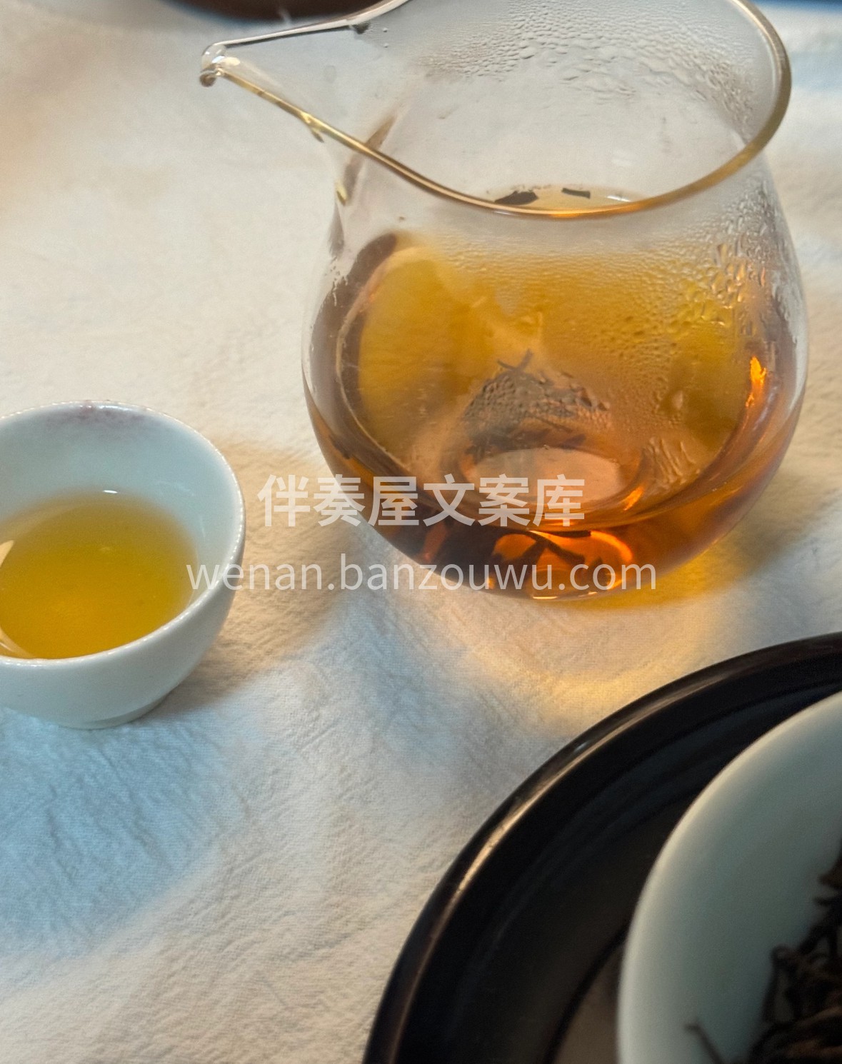 杯中条索如金梭，遇水舒展成春日。祁门金针 配图3