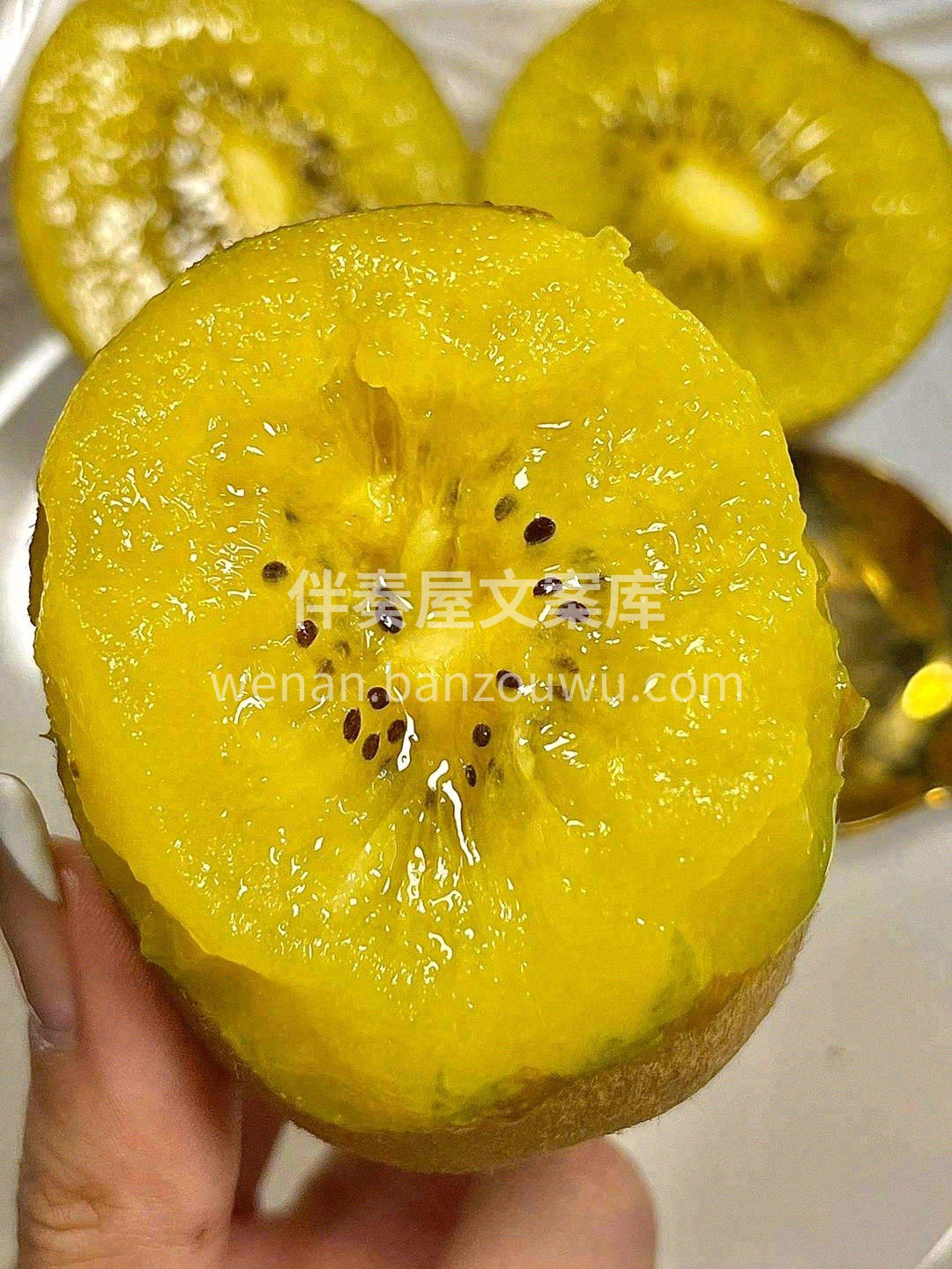 🥝果皮轻薄光滑，亮泽外皮，手感光滑✅ 果 配图2
