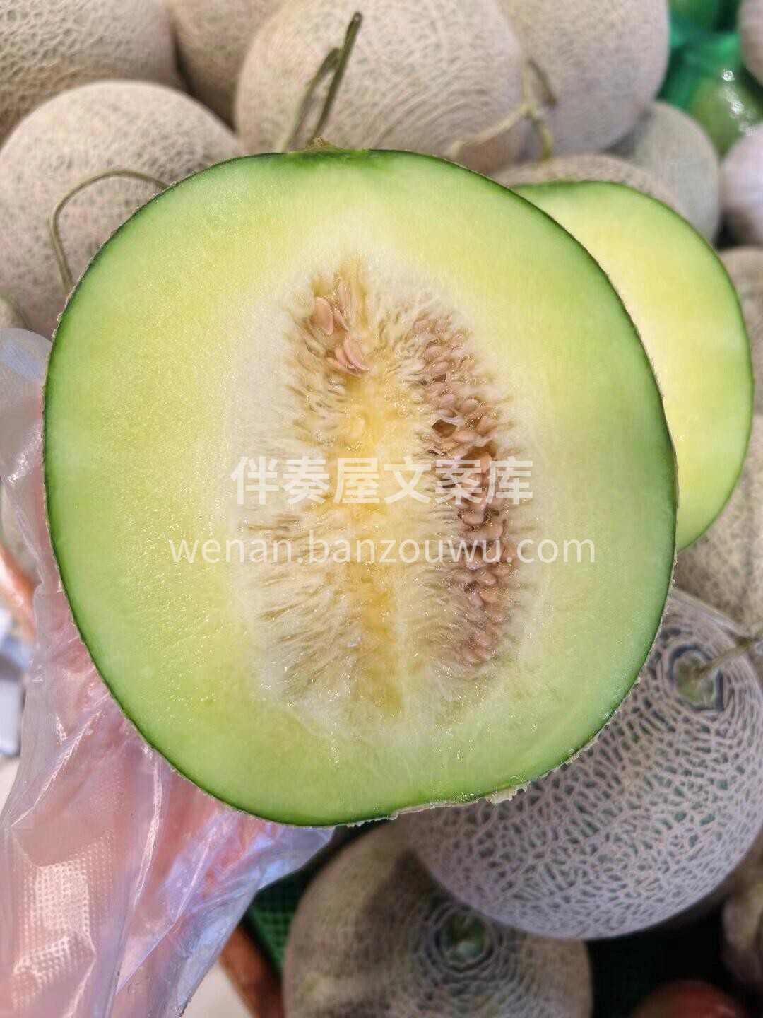 新鲜到货的网纹瓜🍈 融在舌尖，化在心田❤ 配图2