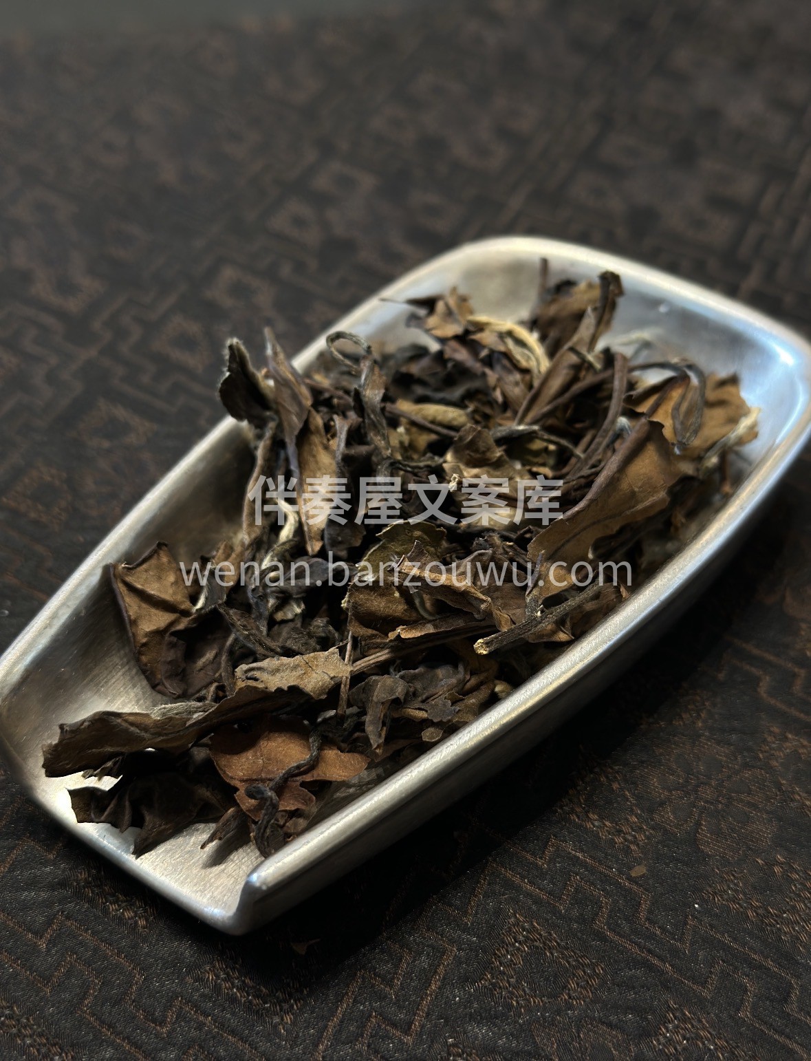 年货选白茶，雅意藏心间。福鼎老白茶，陈香 配图1