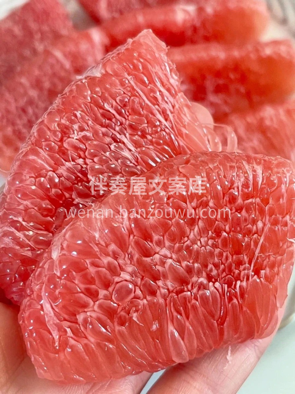 ✨ 三红柚❤️ 甜蜜上线～，一款骄傲的红 配图2