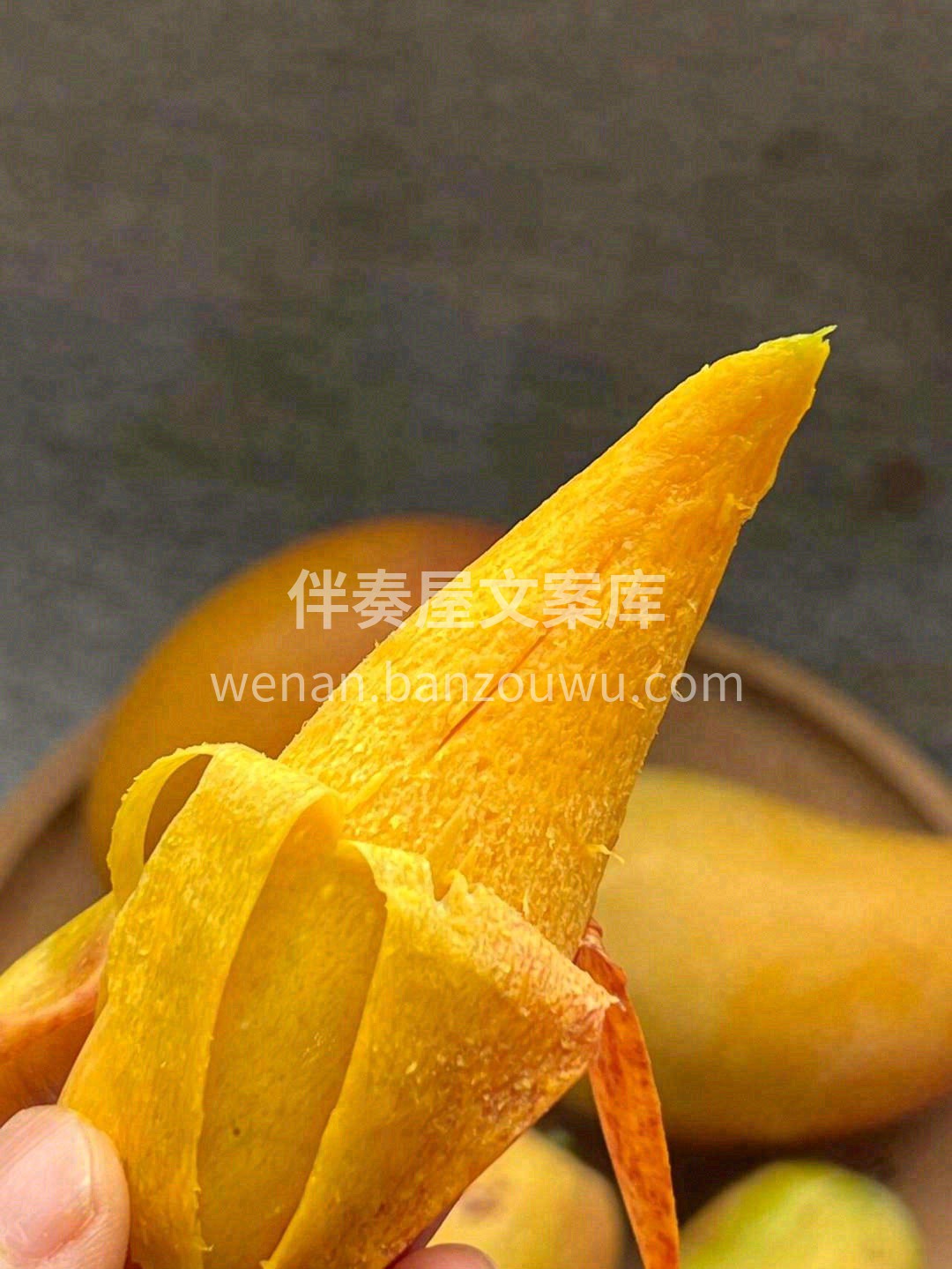 彩虹色的辣椒贵妃芒🥭好看又好吃😍 因果核 配图2