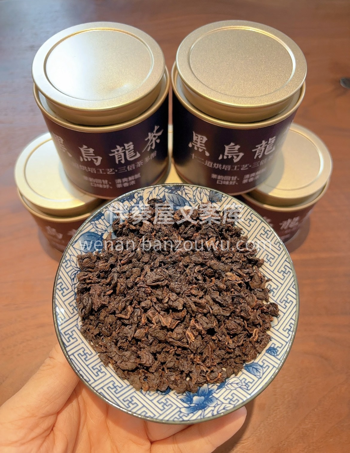 岩骨的厚重，藏在这抹深褐里。 黑乌龙，经 配图2