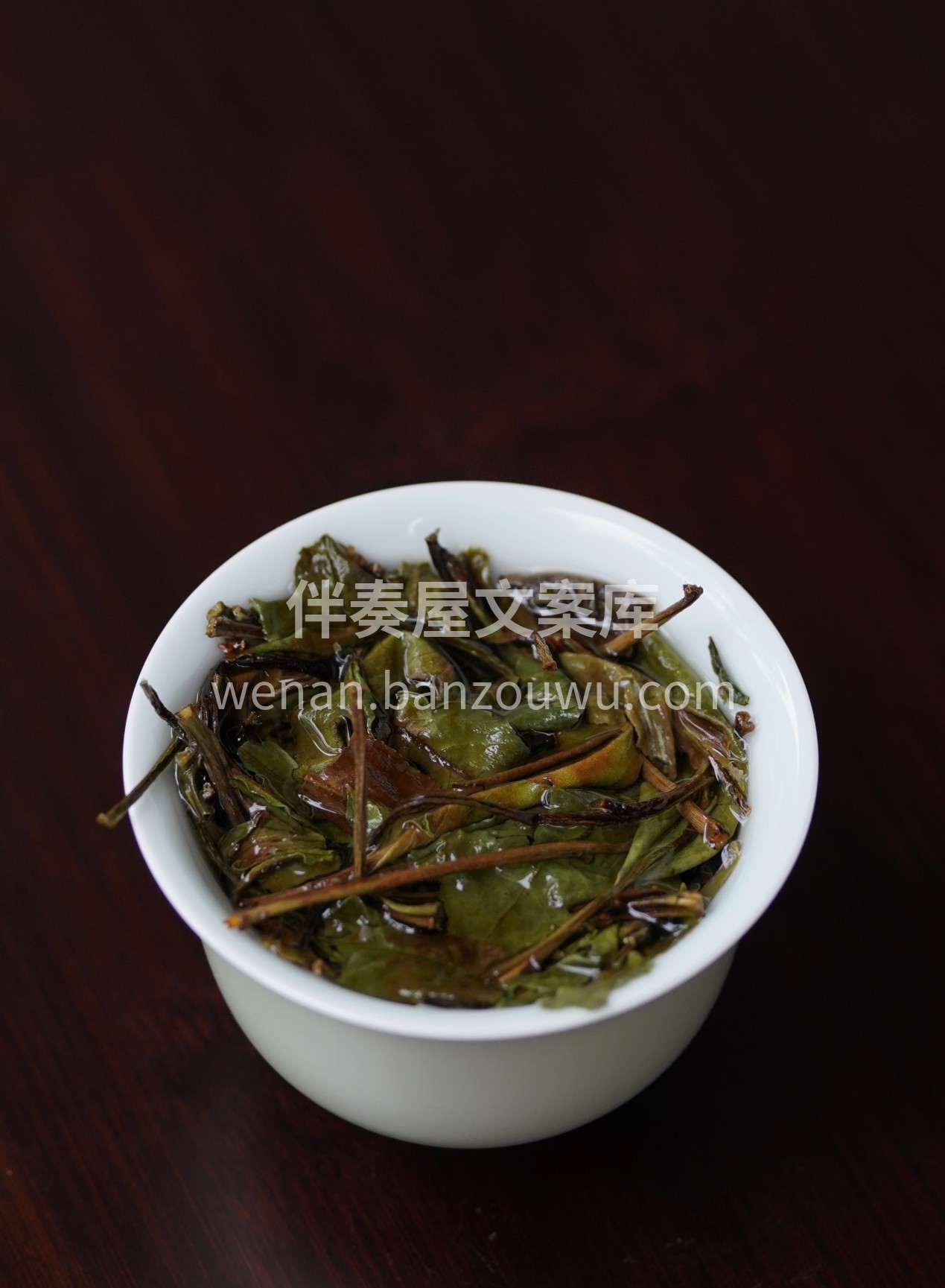 严选高山老树寿眉，芽叶饱满藏自然本味。冲 配图2