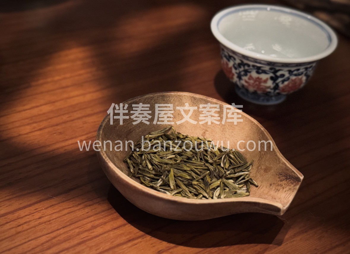 冬寒侵骨时，一盏蒙顶黄芽暖身心。采自四川 配图1