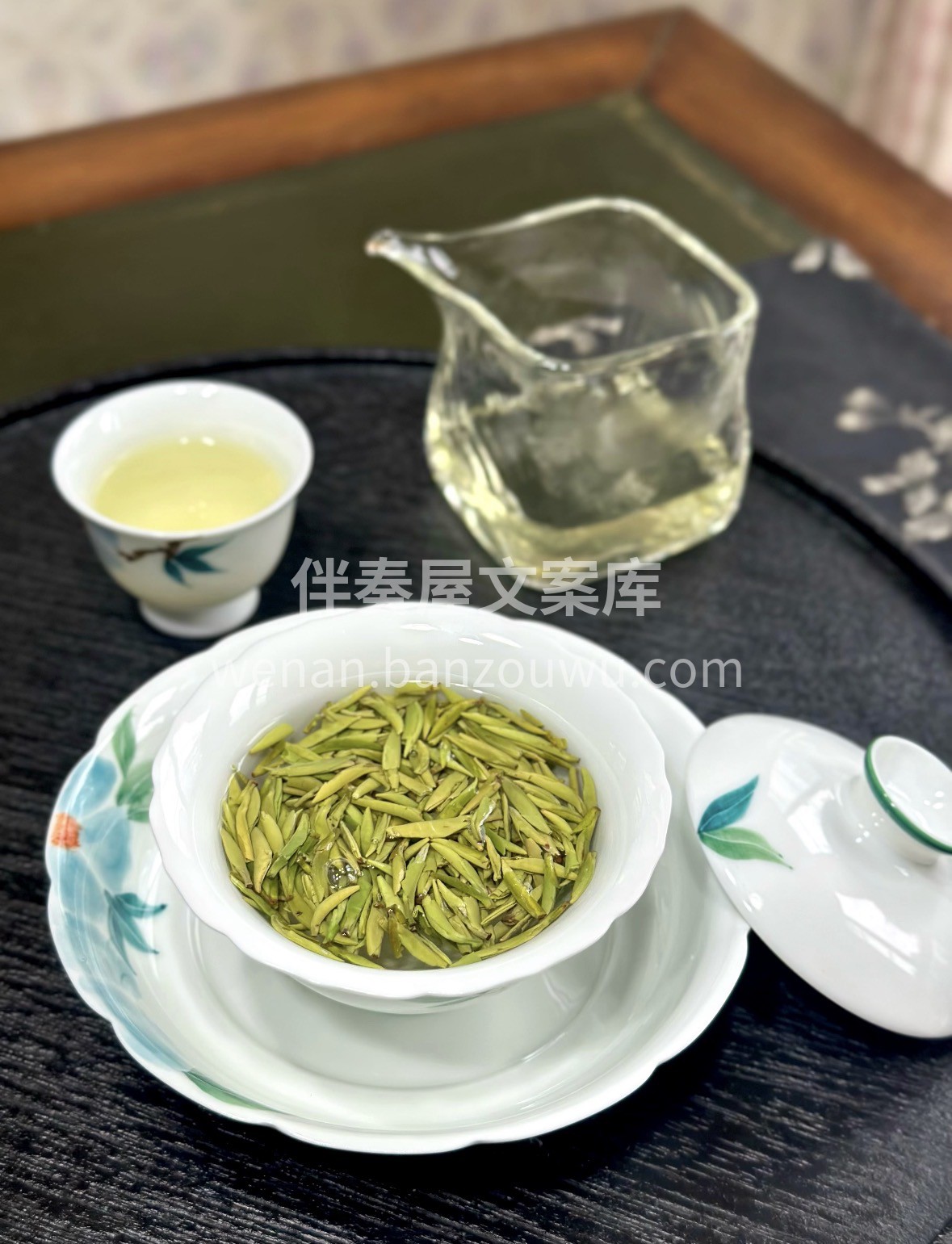 不浮夸、不喧闹，一泡显品味🤍 竹叶青，高 配图1