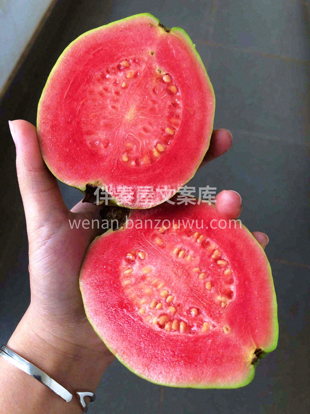 胭脂红心芭乐🌈🌈，让你闻见初恋的味道🌹！ 配图1