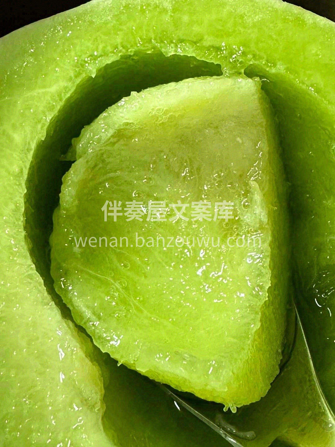 💖流心般的果浆，和翠绿的果肉不同，瓜瓤像 配图1