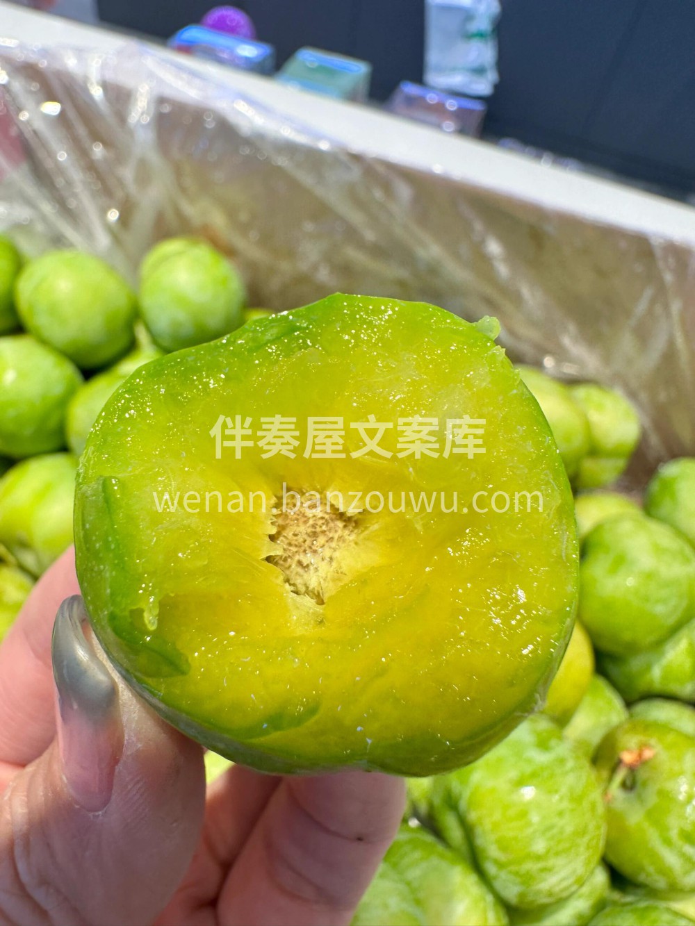 蜂糖李新鲜到货！🥳撕开薄皮，琥珀色果肉裹 配图2