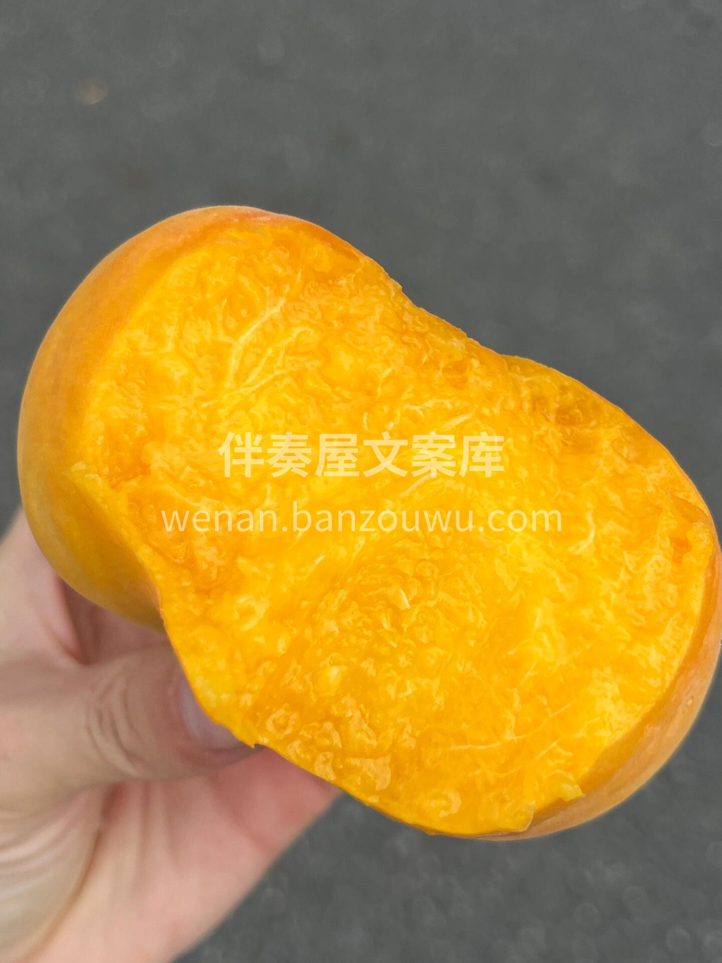 🍑黄油蟠桃上架啦✨ 黄澄澄的外皮和果肉， 配图3