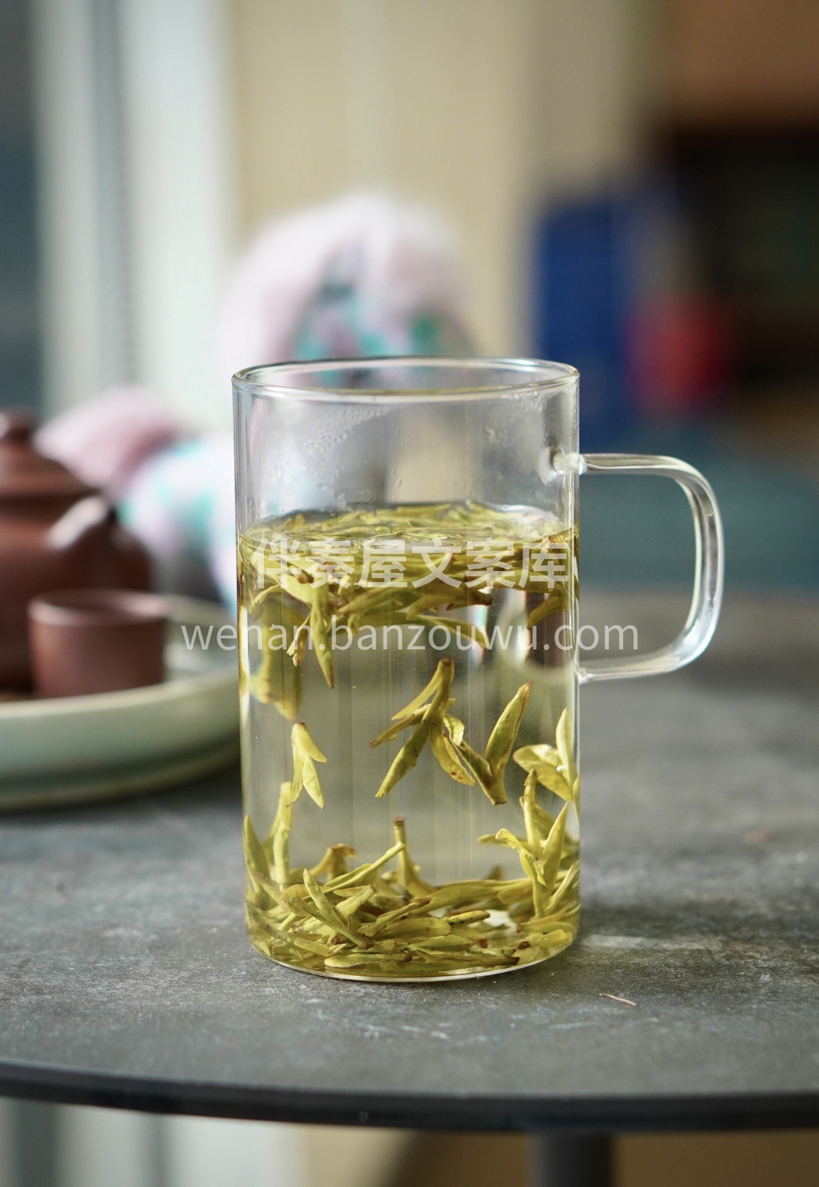 春茶贵如金，明前抢先尝。手工辉锅，豆香馥 配图3